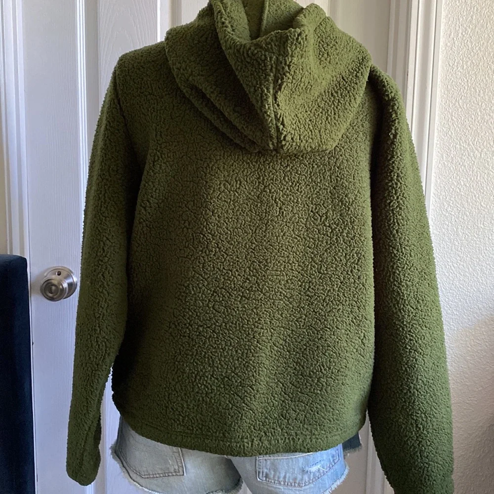 EUC FILA Sherpa Hoodie Jacket-Medium